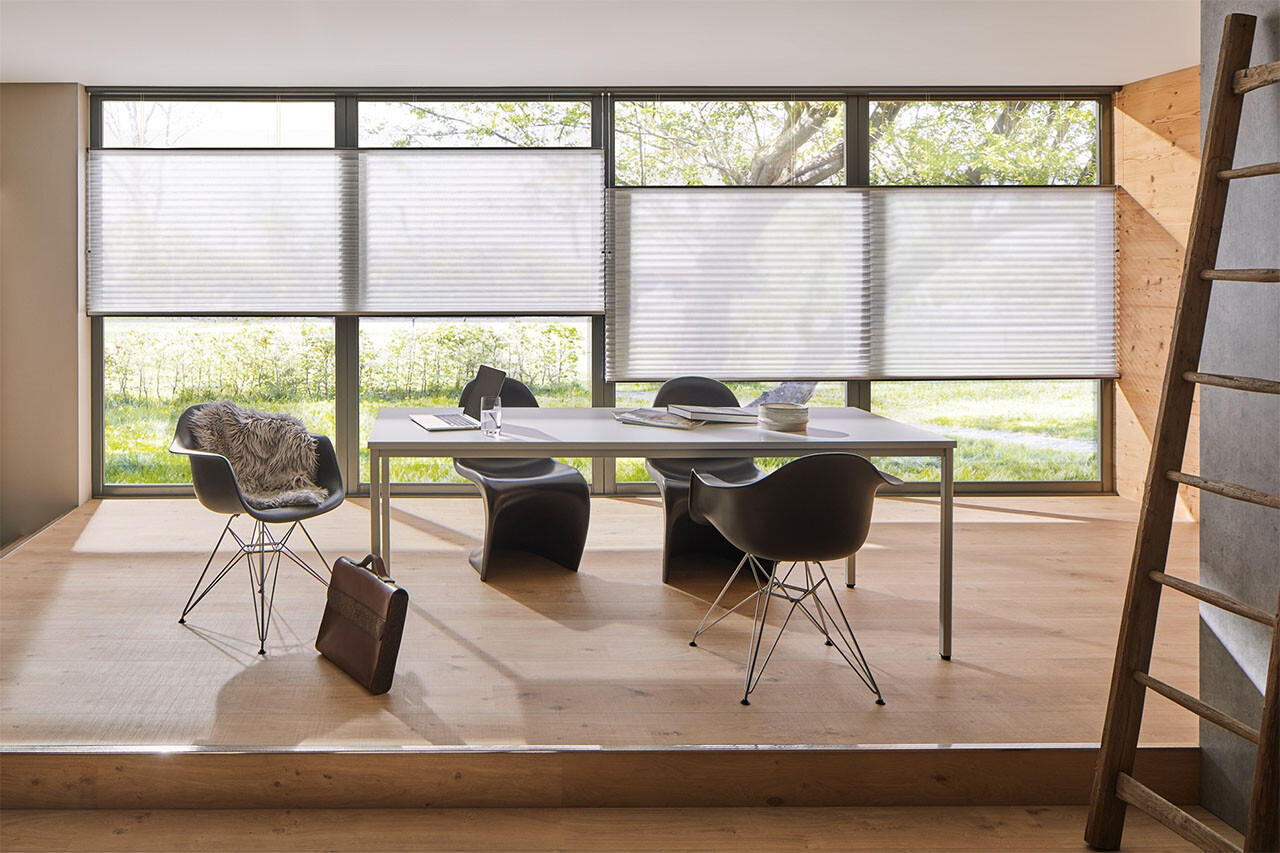 Freehanging honeycomb blinds