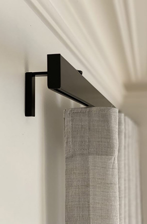 Metroflat curtain poles